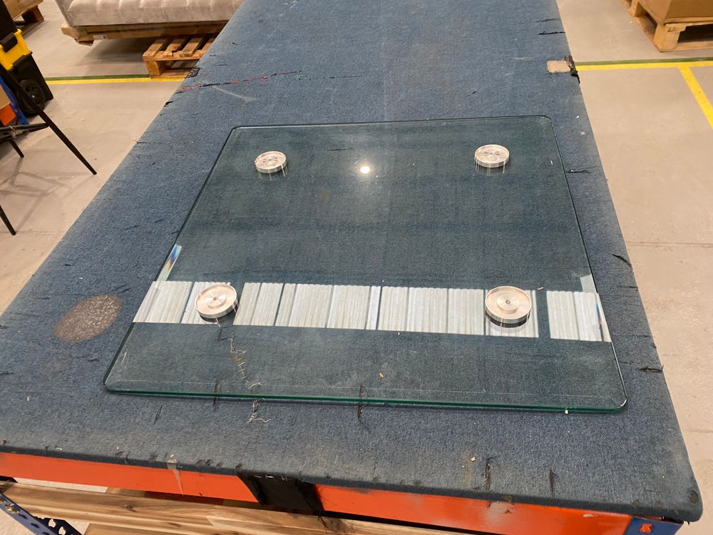 Lot of 5 x DFS furniture items returns pallet grade-BER Spares or repair RRP £1885.00