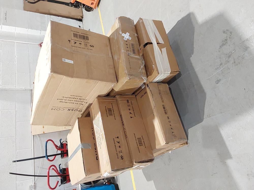 Lot of 6 x Dusk Items for Spares or Repair (ref DUS-GOL-A-14019) Total RRP £916