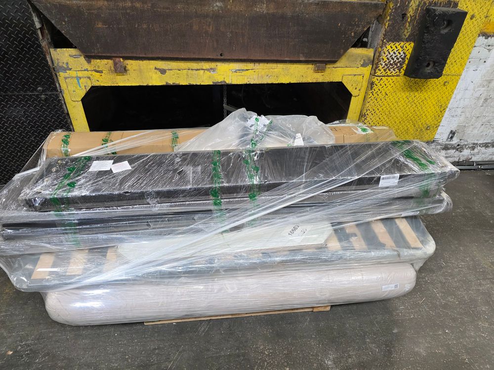 Lot of 2 x DFS Items for Spares or Repair (ref DFS-HO2-A-11246) Total RRP £2398