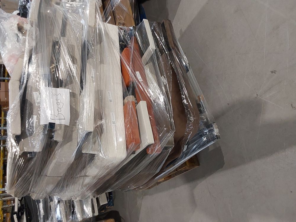 Lot of 8 x Dusk items grade-DOA Spares or repair RRP £2842.00