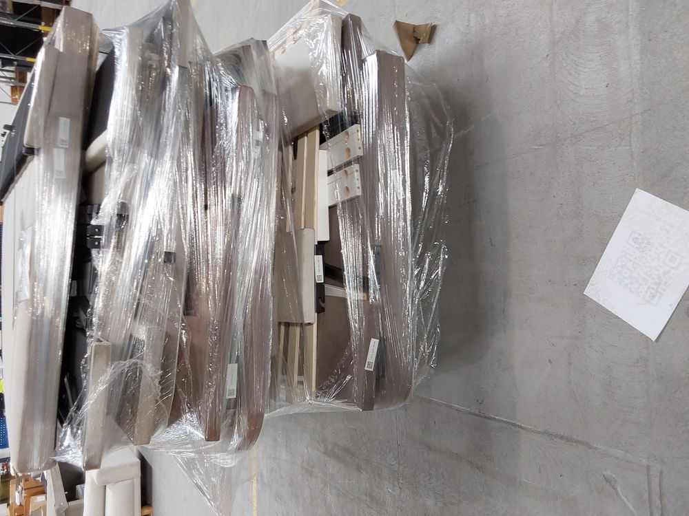 Lot of 7 x Dusk items grade-DOA Spares or repair RRP £2563.00