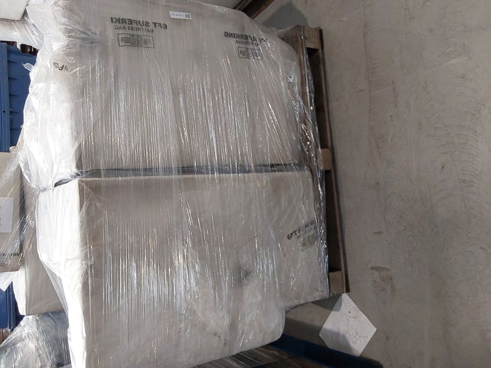 Lot of 2 x Dusk Items inc Upholstery for Spares or Repair (ref DUS-APM-A-13566) Total RRP £100