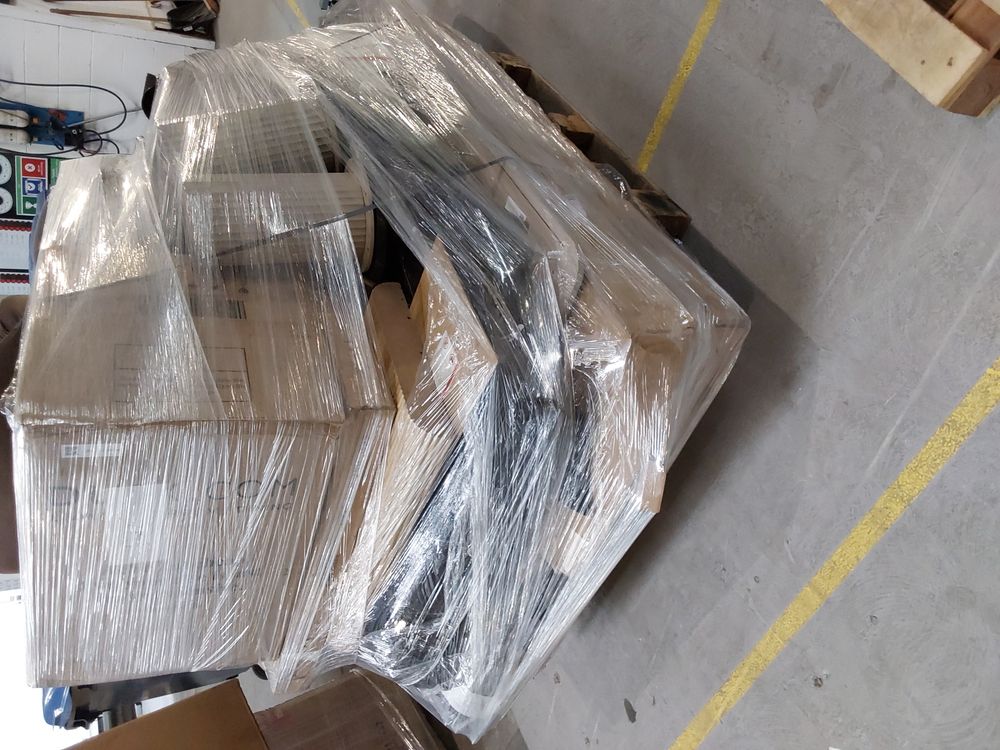 Lot of 14 x Dusk items grade-DOA Spares or repair RRP £3319.00