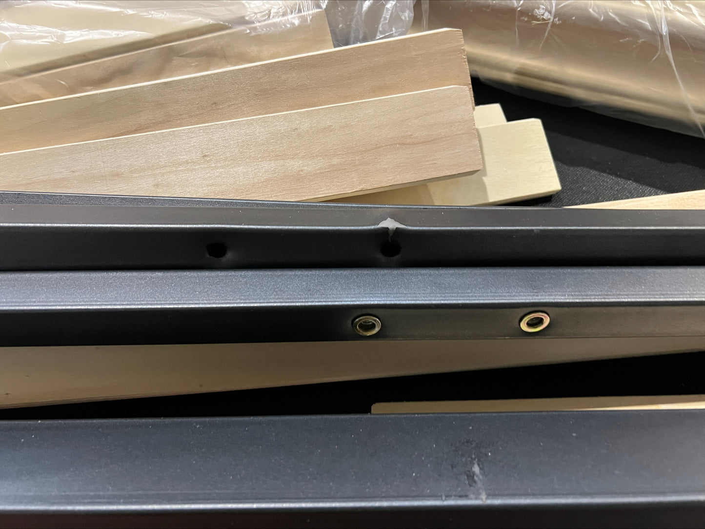 Lot of 3 x Dusk Items inc Beds for Spares or Repair (ref DUS-GOL-A-13978) Total RRP £1097