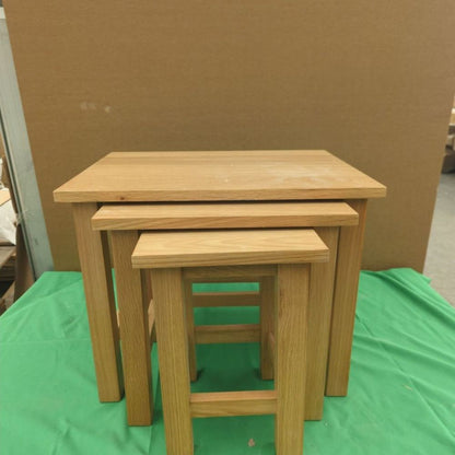 ROS-OUT-00374 Grade-C1 Roseland Furniture London Oak Nest of Tables RRP £114.95