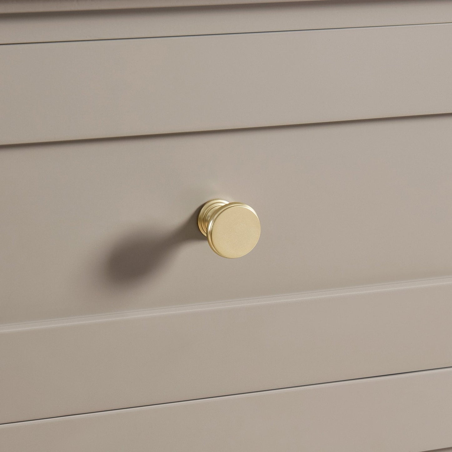 DUS-CC2-04732 Grade-B Dusk Ruby 3 Door Sideboard with Drawers - Taupe RRP £251.00