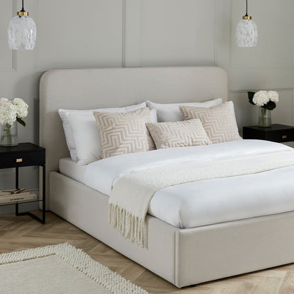 Lot of 6 x Dusk Items inc Beds for Spares or Repair (ref DUS-APM-A-12474) Total RRP £3394