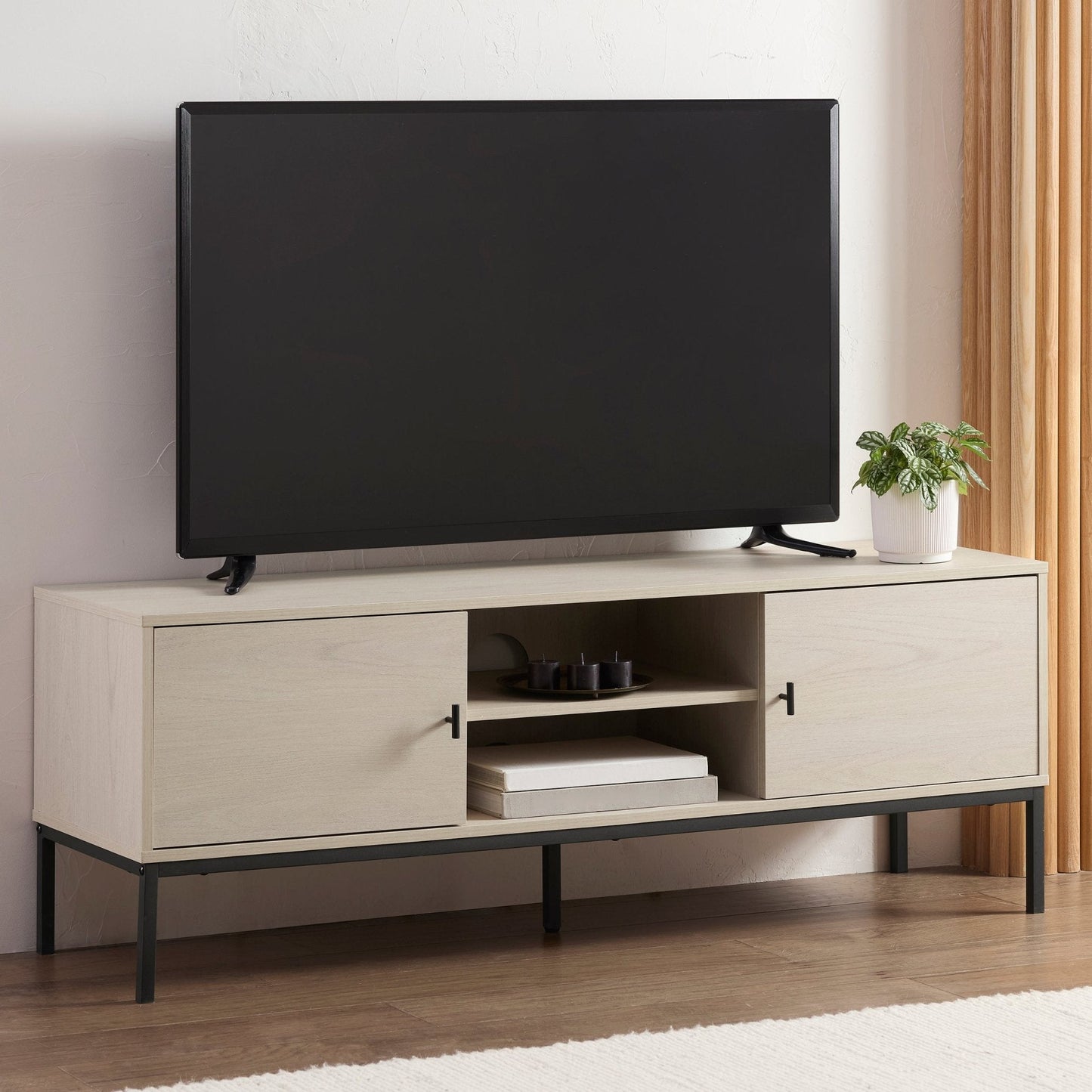 DUS-GOL-03504 Grade-B Dusk Willow 140cm TV Unit - Light Wood RRP £134