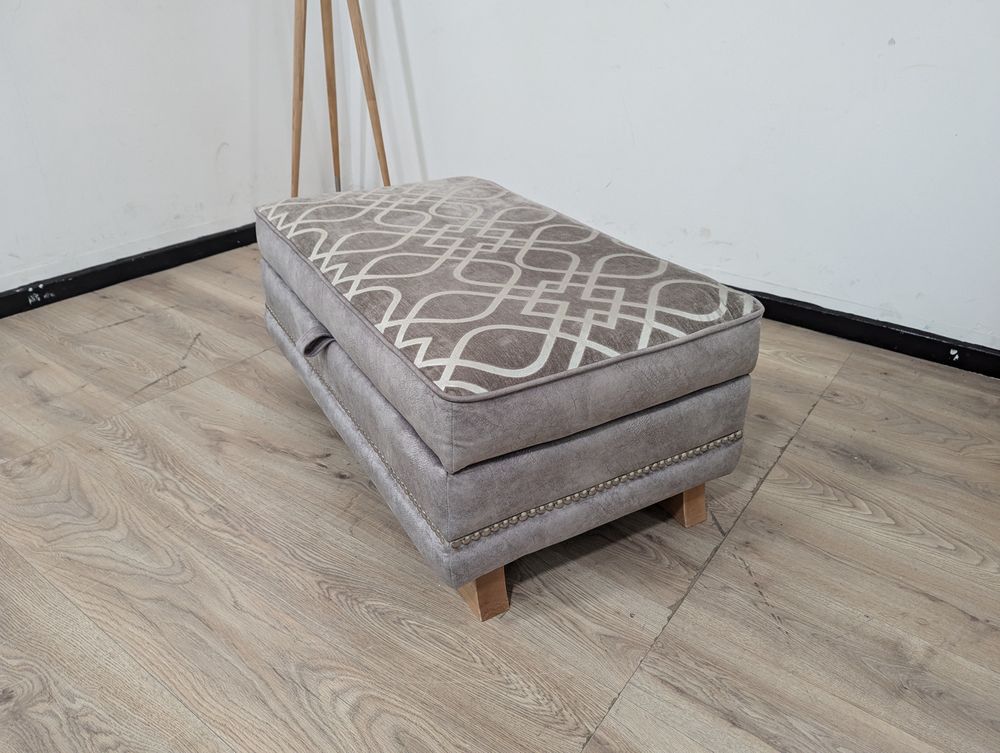 CCG-STO-00485 Grade-B Sovereign Designer Ottoman 8437 Silver Dapple 2 Studs Light Wood RRP £649.00