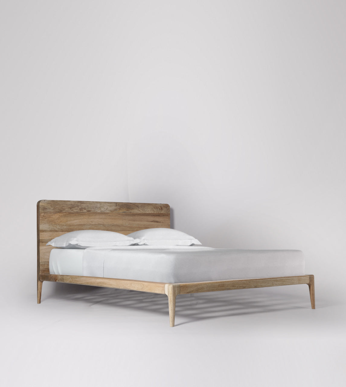 Lot of 3 x Swoon furniture items grade-BER Spares or repair RRP £1697.00