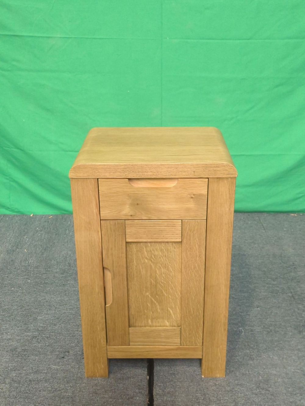 Lot of 10 x Roseland Furniture items grade-C1 Good with faults RRP £1459.50