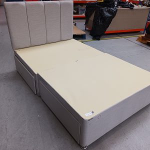 ROS-OUT-01579 Grade-C3 Roseland Furniture Farrow Piano Linen Small Double Divan Bed and Headboard with 4 Drawers in Silver RRP £449.95