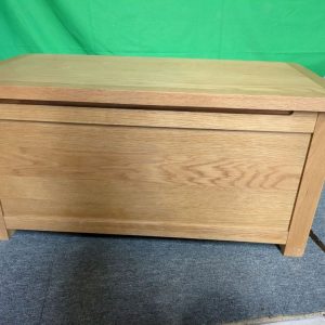 Lot of 10 x Roseland Furniture items grade-C1 Good with faults RRP £1343.55